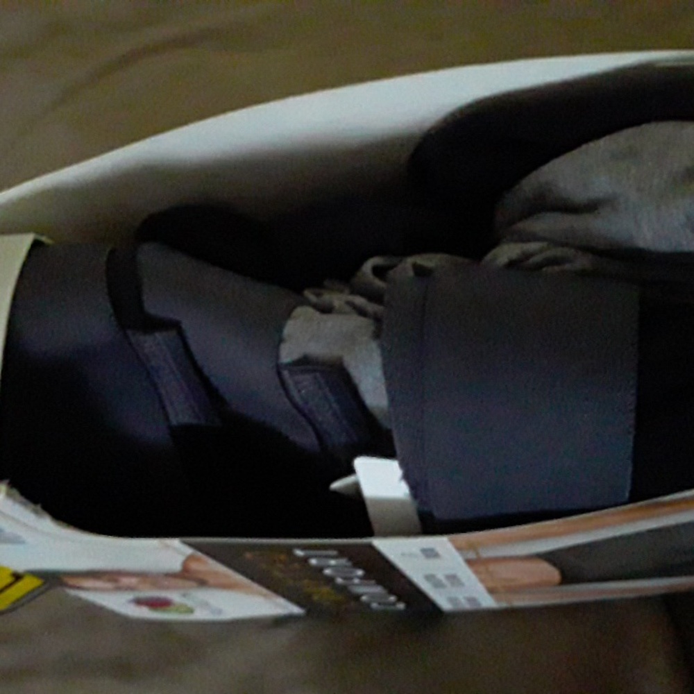 Briefs - Picture 6 of 13